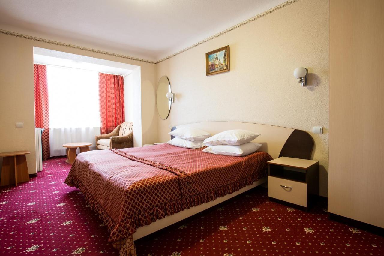 Bukovyna Hotel تشيرنيفتسي المظهر الخارجي الصورة